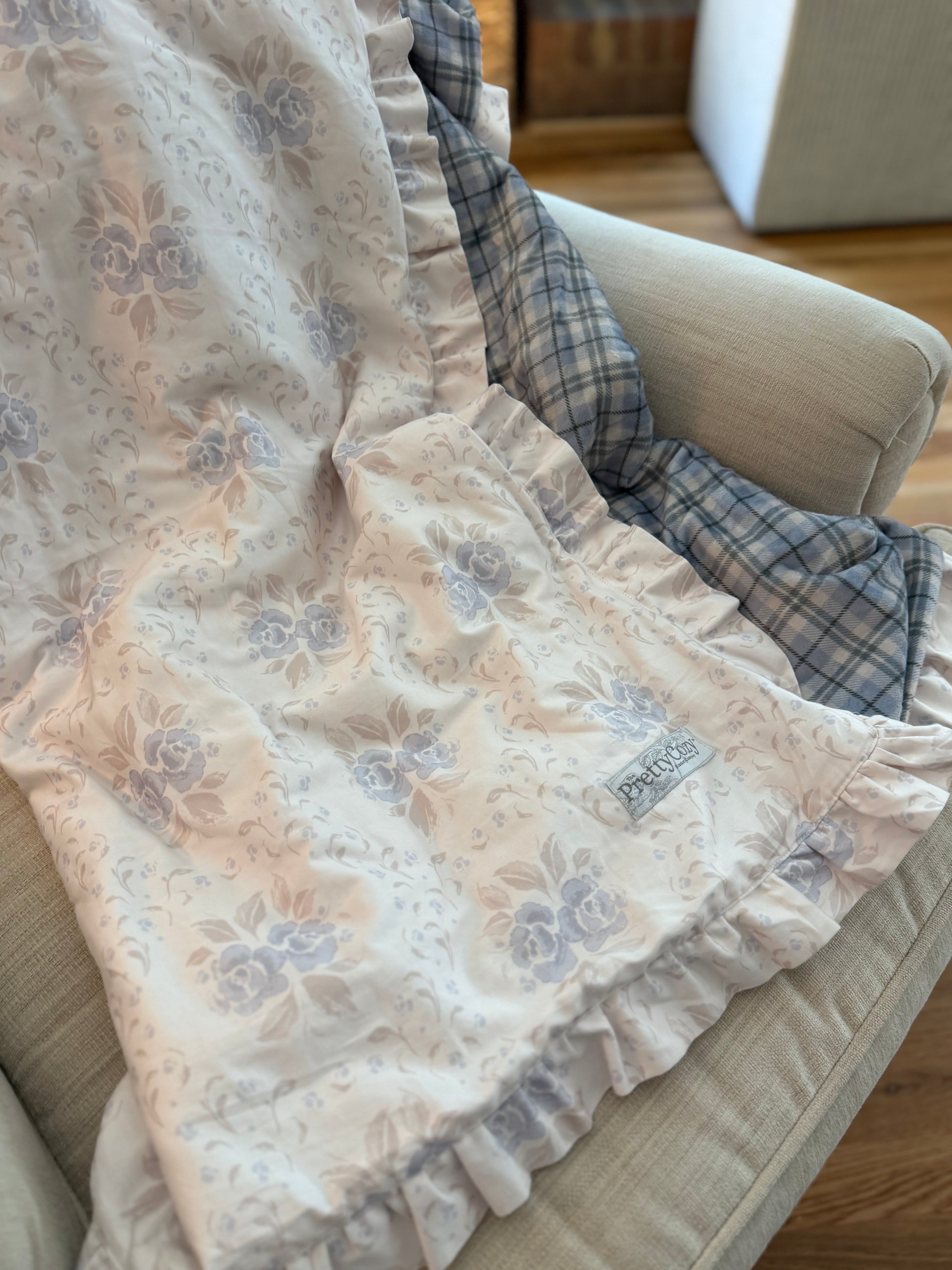 PrettyCozy Heated Blanket Bundle — Cozy, Washable & Stylish